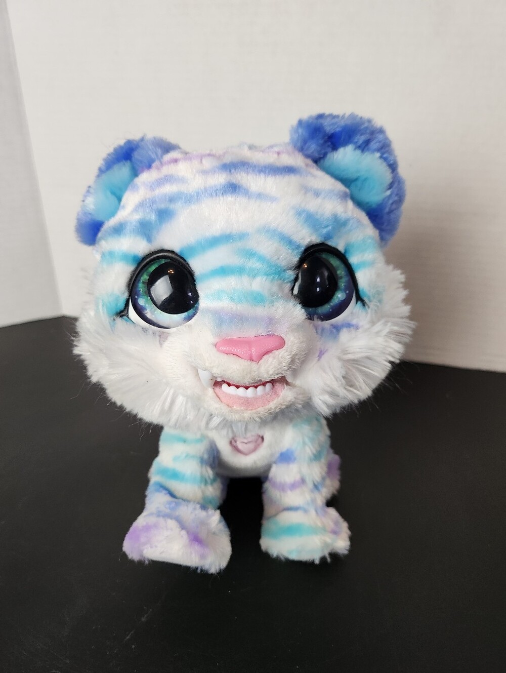 furReal North The Sabertooth Kitty Interactive Pet Toy